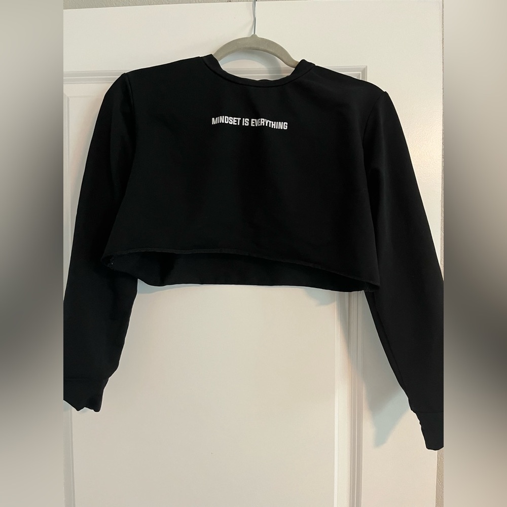 Elevated Mindset Crop Pullover